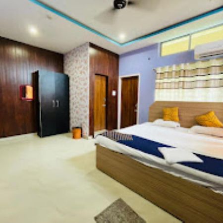 Hotel Royal Palace Bongara Kaharpara Dış mekan fotoğraf
