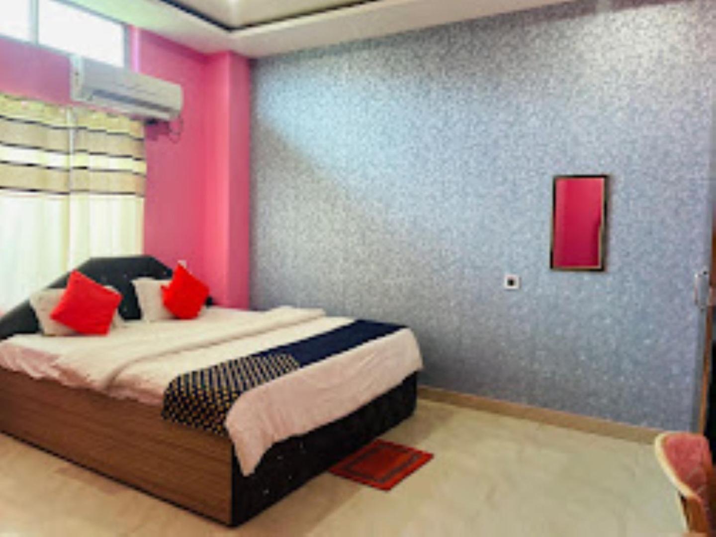 Hotel Royal Palace Bongara Kaharpara Dış mekan fotoğraf